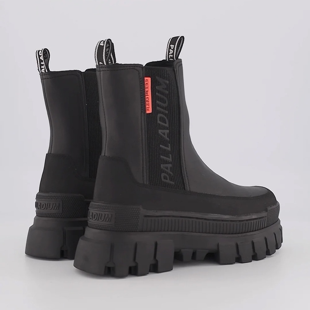 Chunky Chelsea Boot by Palladium